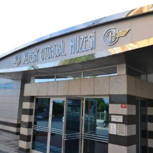 موزه خودروهای کلاسیک اورال آتامان Ural Ataman Klasik Otomobil Müzesi استانبول ترکیه سفر مراکز تاریخی گردشگری موزه